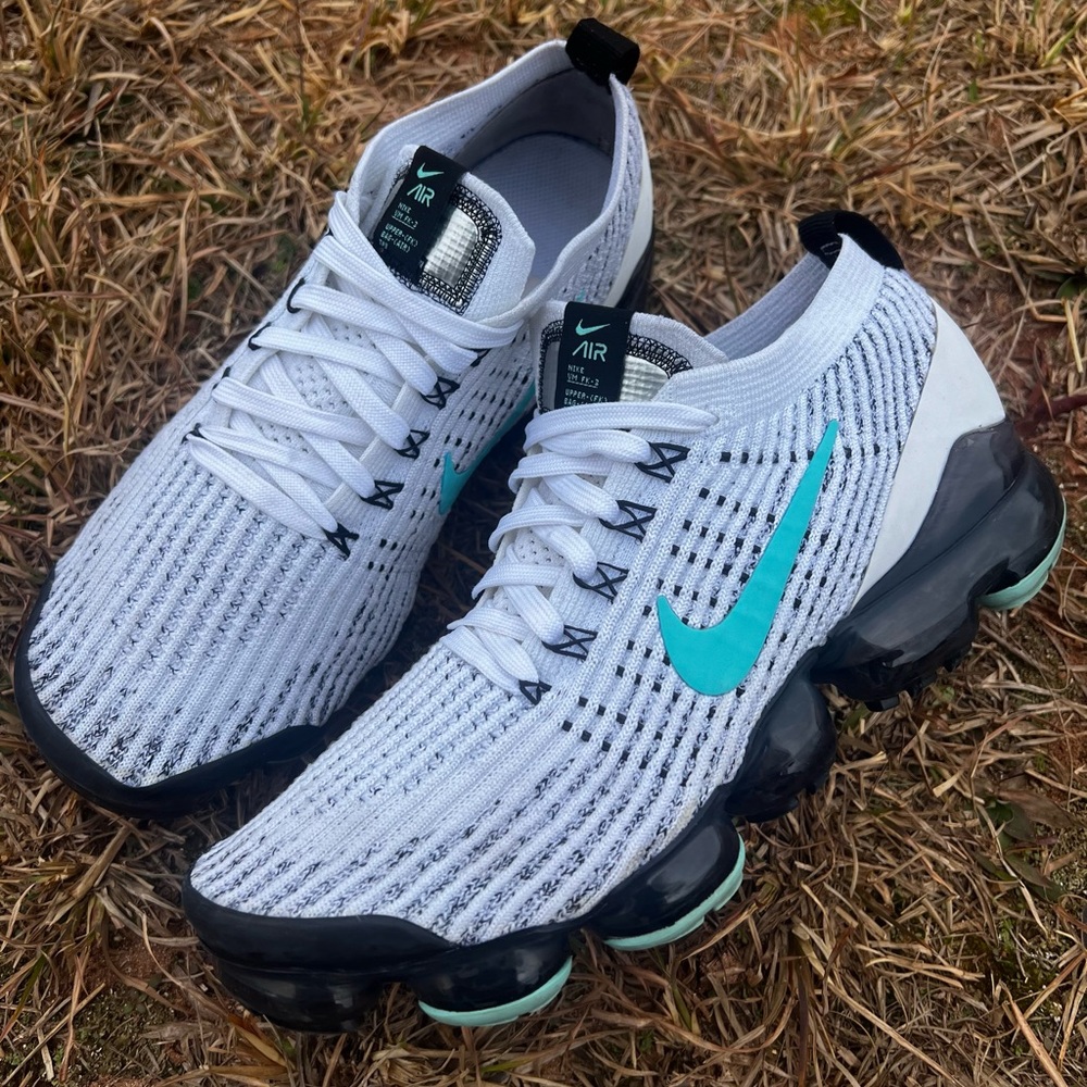 CLEAN Nike size 9 Womens Air Vapormax Flyknit 3 Tiffany Blue shoes